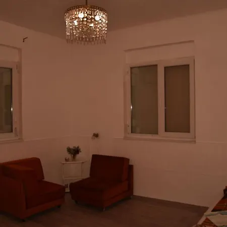 بيت شباب Sofiacitycentre - Metrostation Serdika *